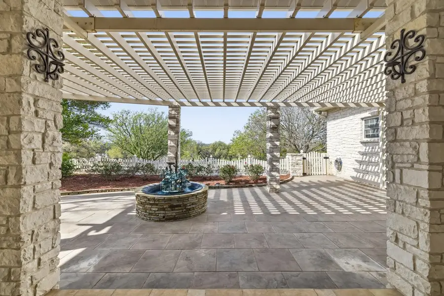 1464 Saddle Club Dr, Kerrville, TX 78028 - #2