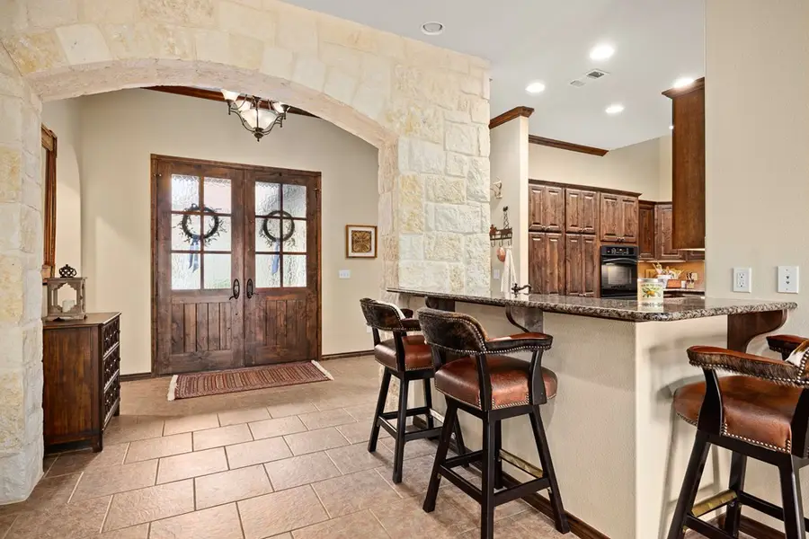 3801-16 E Club House Rd, Kerrville, TX 78028 - #3