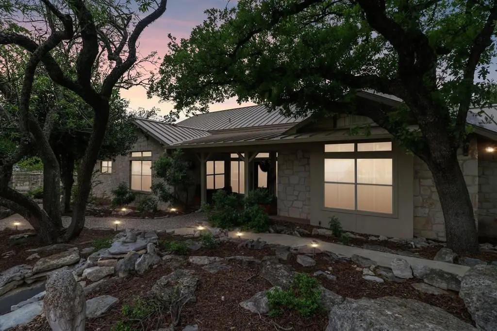 1904 N Summit Ridge Dr, Kerrville, TX 78028 - #1