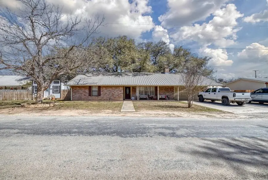 36 Pecan Dr, Leakey, TX 78873 - #3