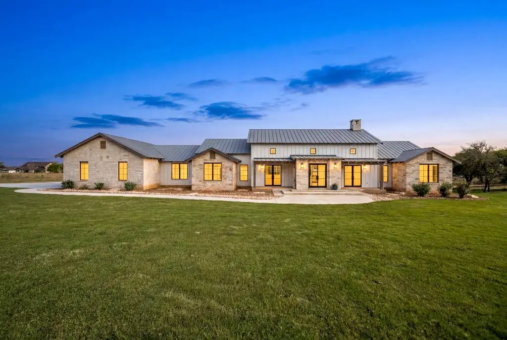 156 Agrihood Dr, Fredericksburg, TX 78624 - #1