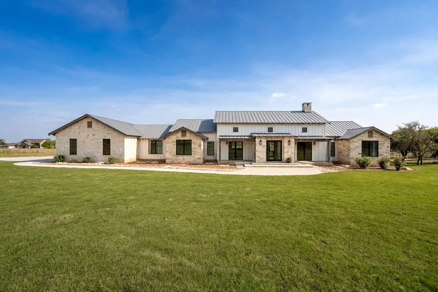 156 Agrihood Dr, Fredericksburg, TX 78624 - #2