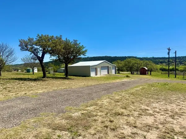 125 Henderson Branch Rd, Ingram, TX 78025