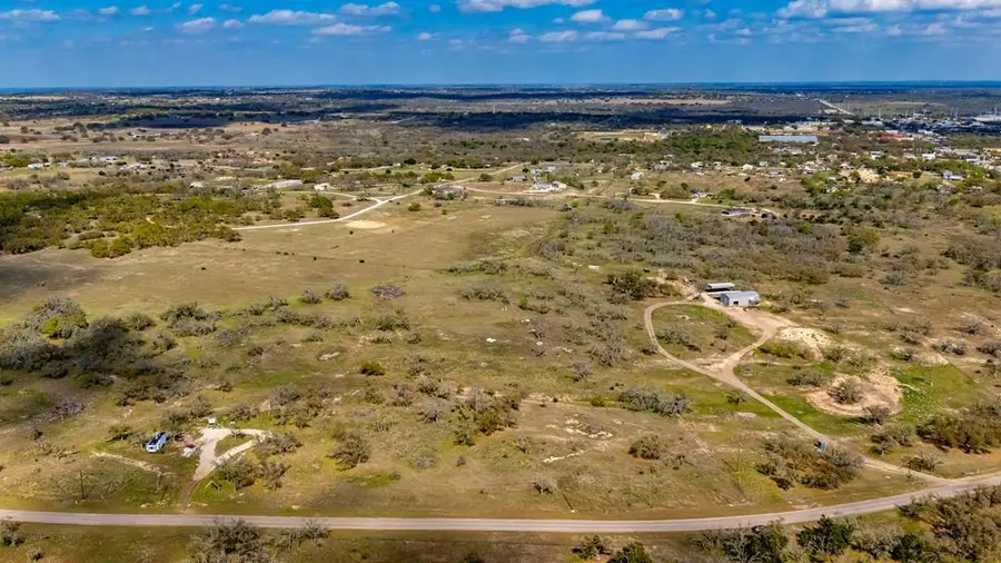 444 Mosel Rd, Harper, TX 78631 - #2