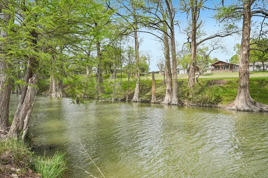 250 Wharton Rd, Kerrville, TX 78028 - #3