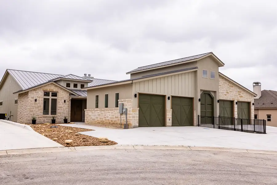3200-#2 Pinnacle Club Dr, Kerrville, TX 78028 - #2