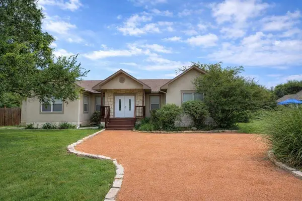 659 Town Creek Rd, Kerrville, TX 78028