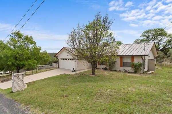 128 Ridge Grove Rd, Kerrville, TX 78028 - #2