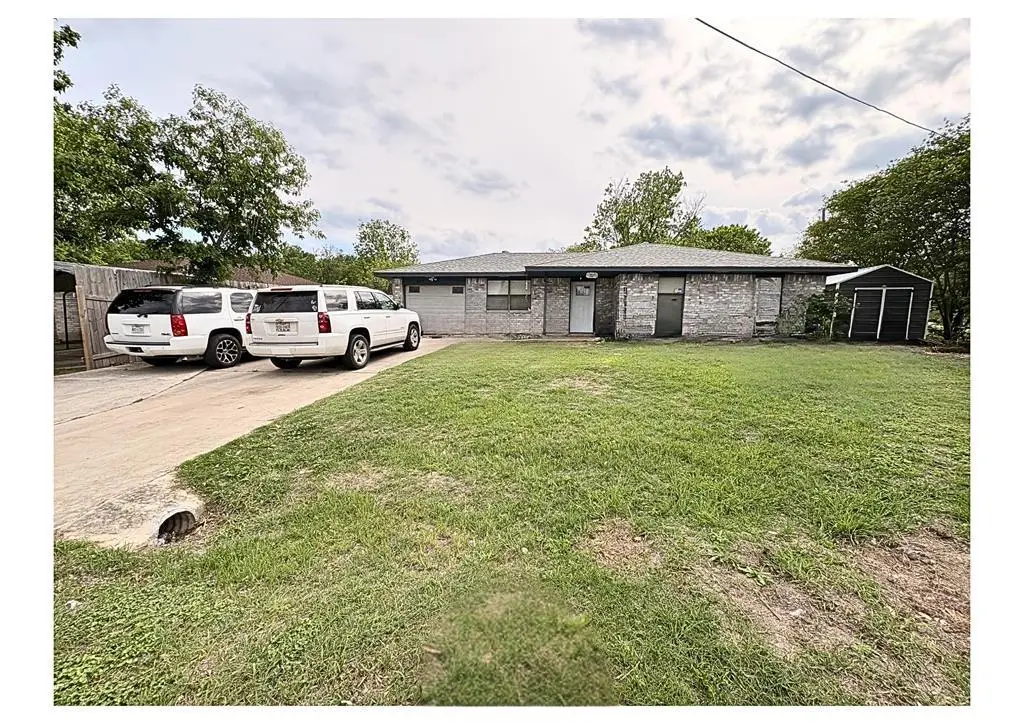 407 Peterson Dr, Kerrville, TX 78028 - #1