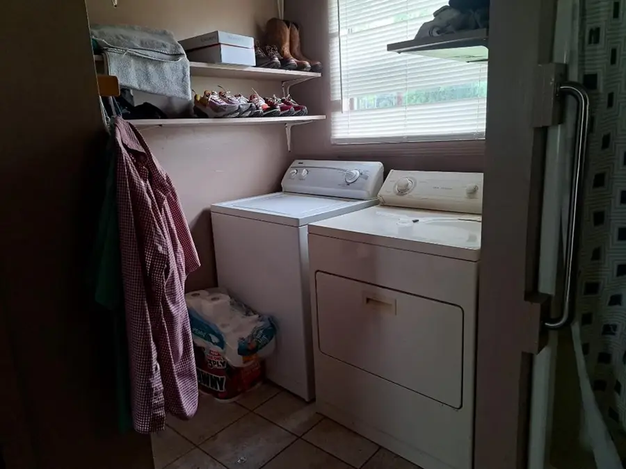 215 W Third St, Camp Wood, TX 78833 - #3