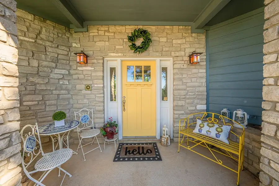 126 W Hunters Pointe Dr, Kerrville, TX 78028 - #3