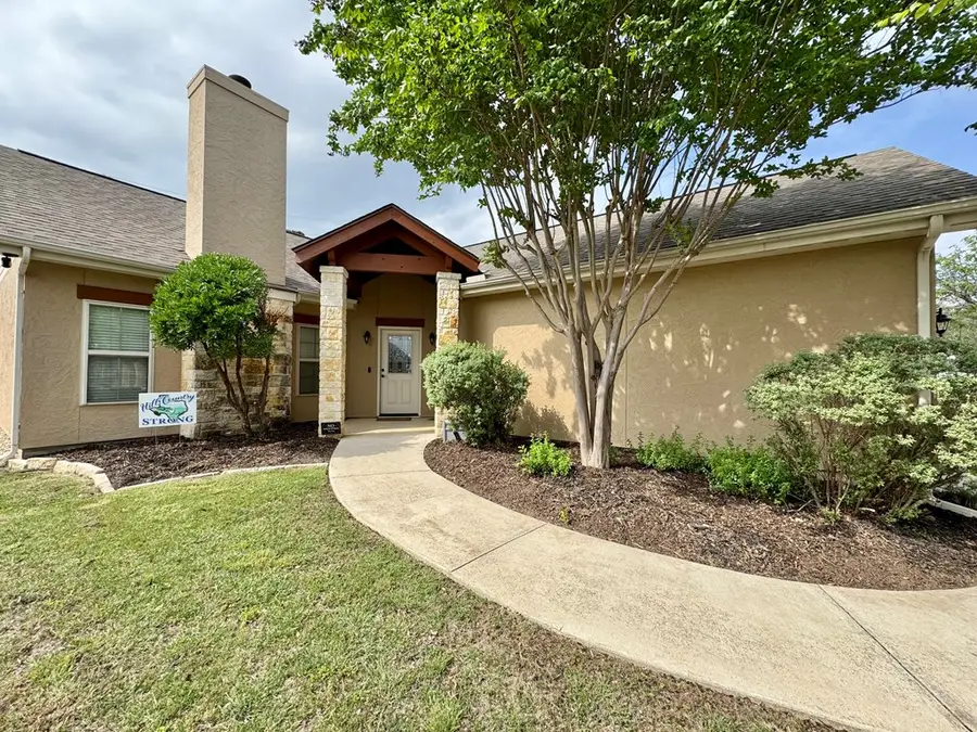 1116 Norfolk Ln, Kerrville, TX 78028 - #2