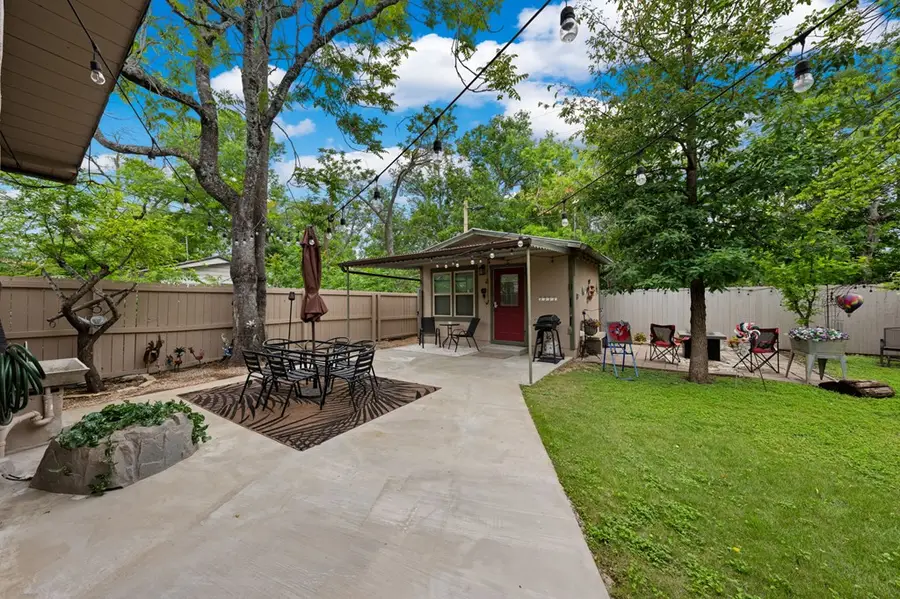 510 E Shady Dr, Kerrville, TX 78028 - #2