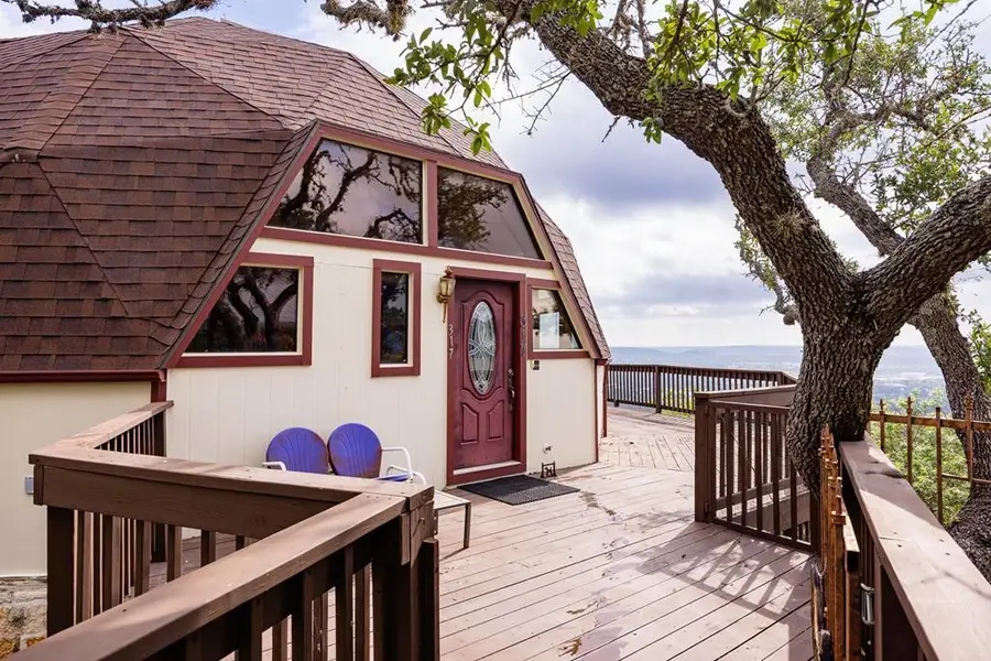 317 Loma Vista Dr, Kerrville, TX 78028 - #2