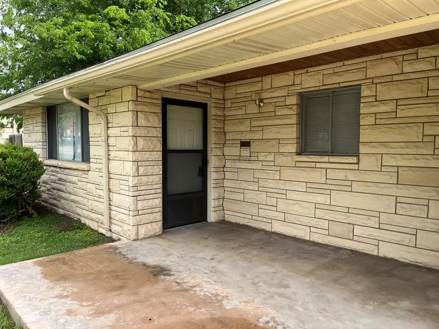 612 Bluebonnet Dr, Kerrville, TX 78028 - #2