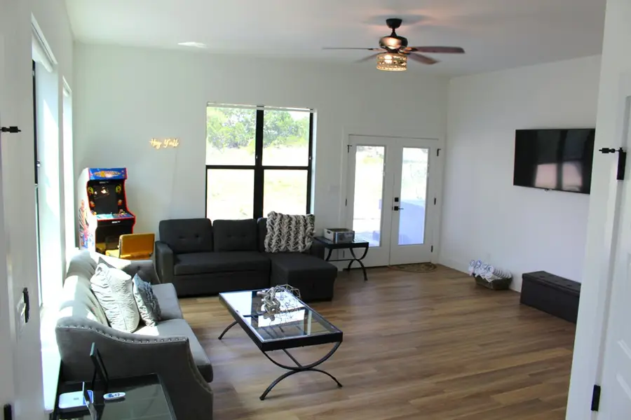 337 Colt Valley Rd, Fredericksburg, TX 78624 - #2