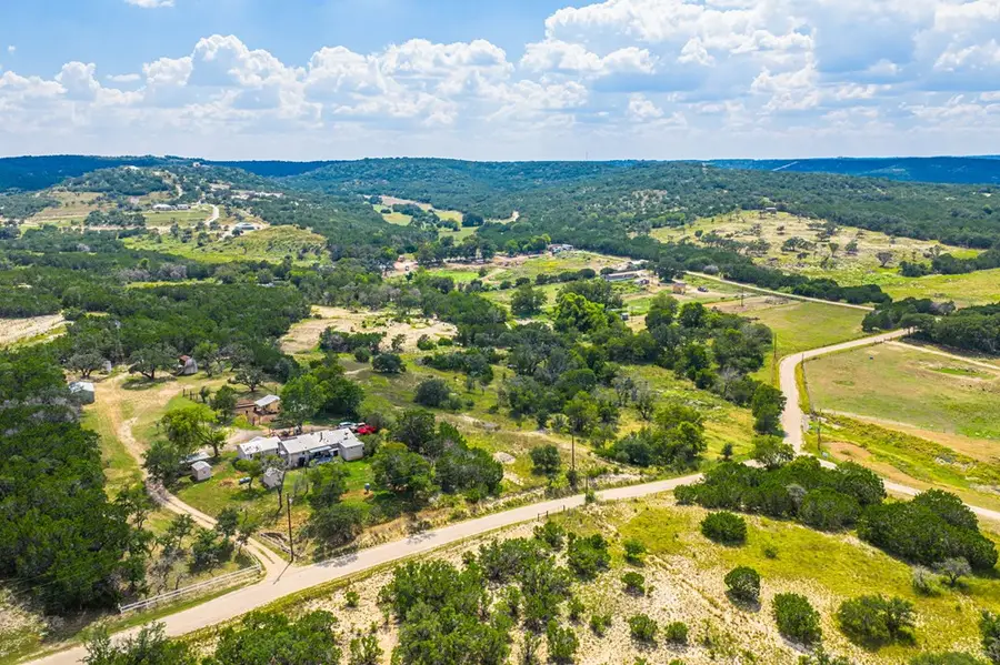 132 Silver Creek Ln E, Center Point, TX 78010 - #3