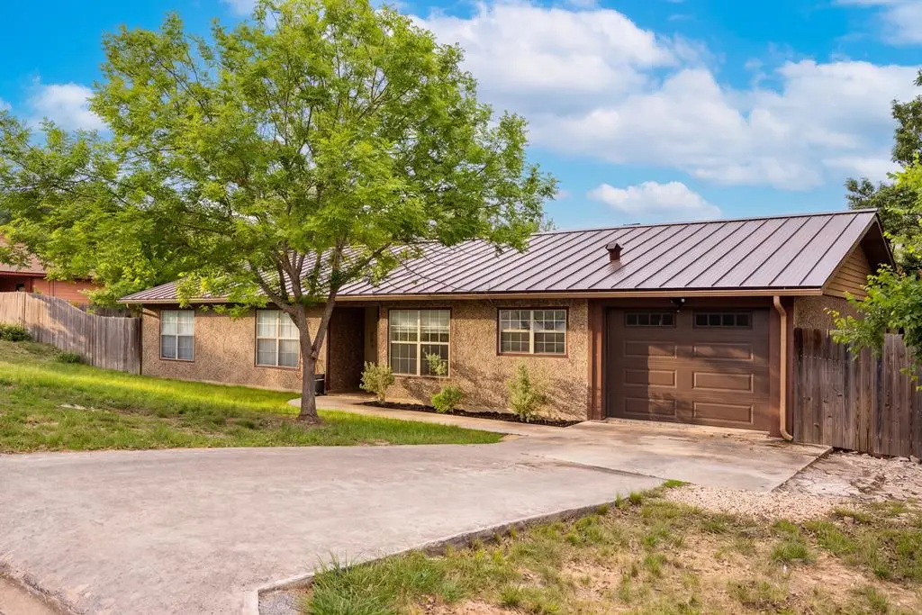 803 Smokey Mountain Dr, Kerrville, TX 78028 - #1
