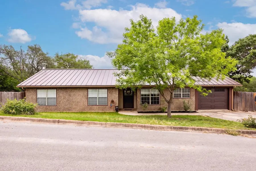 803 Smokey Mountain Dr, Kerrville, TX 78028 - #2