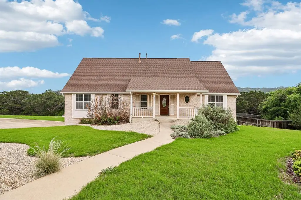 604 West Crest Dr, Kerrville, TX 78028 - #1