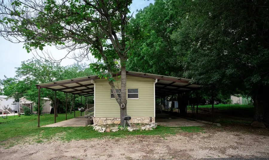 145 W Omega Plaza, Ingram, TX 78025 - #2