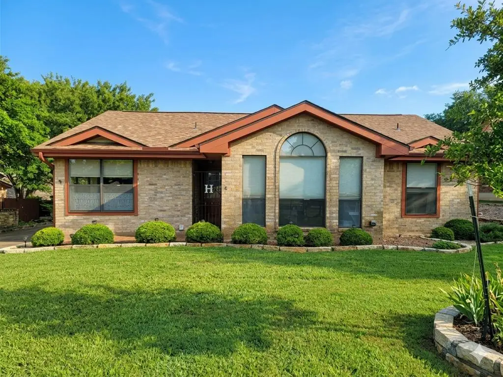 1441 N Gloucester Pt, Kerrville, TX 78028 - #1