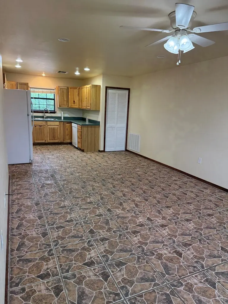 1441 E Hidden Acres Rd, Kerrville, TX 78028 - #2