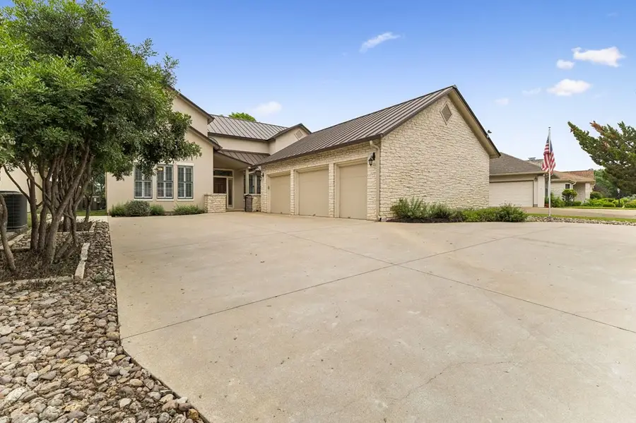 514 Oakland Hills Lane, Kerrville, TX 78028 - #2