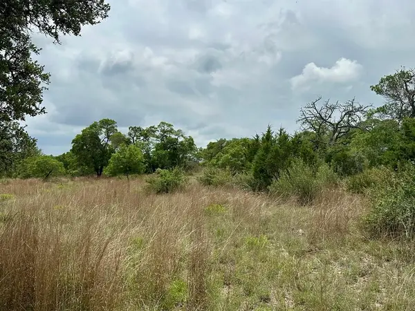 101 Sister Creek, Comfort, TX 78013