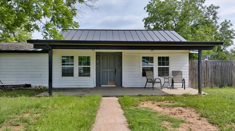 510 Bryan Ave, Mason, TX 76856 - #3