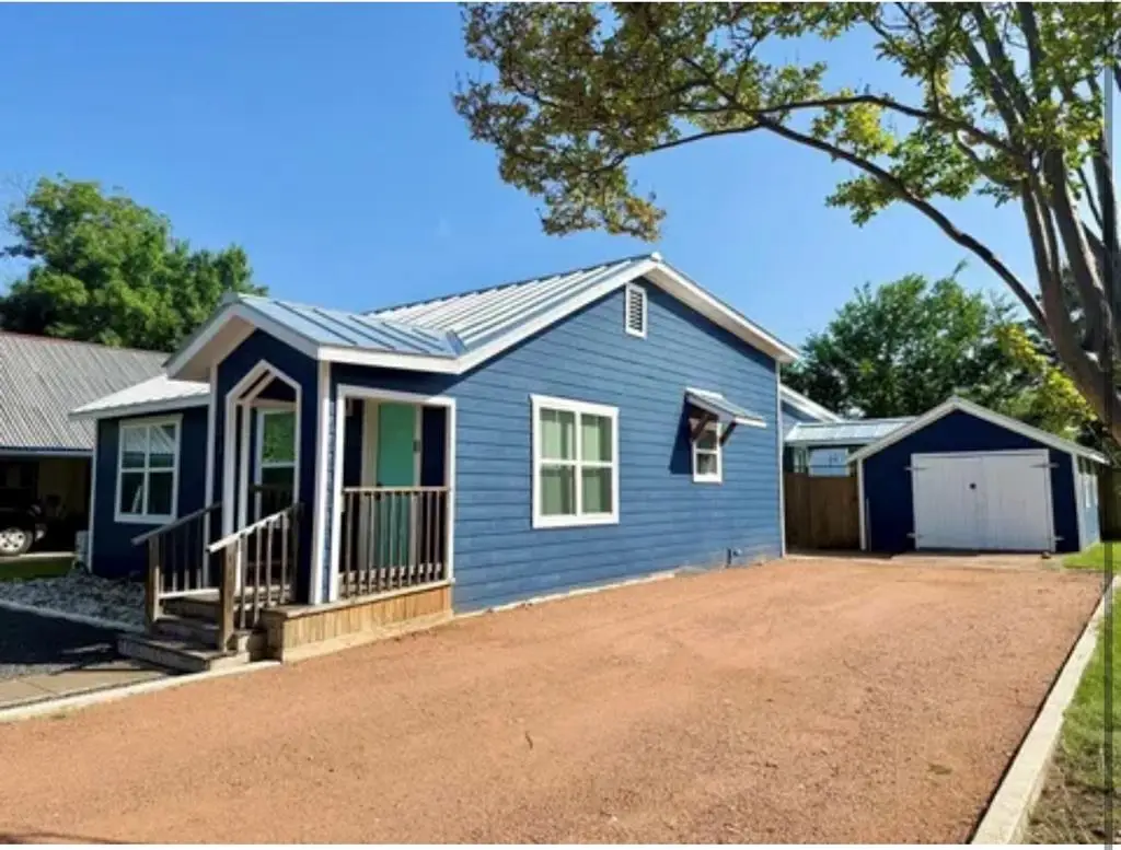 503 Lucille St, Kerrville, TX 78028 - #1
