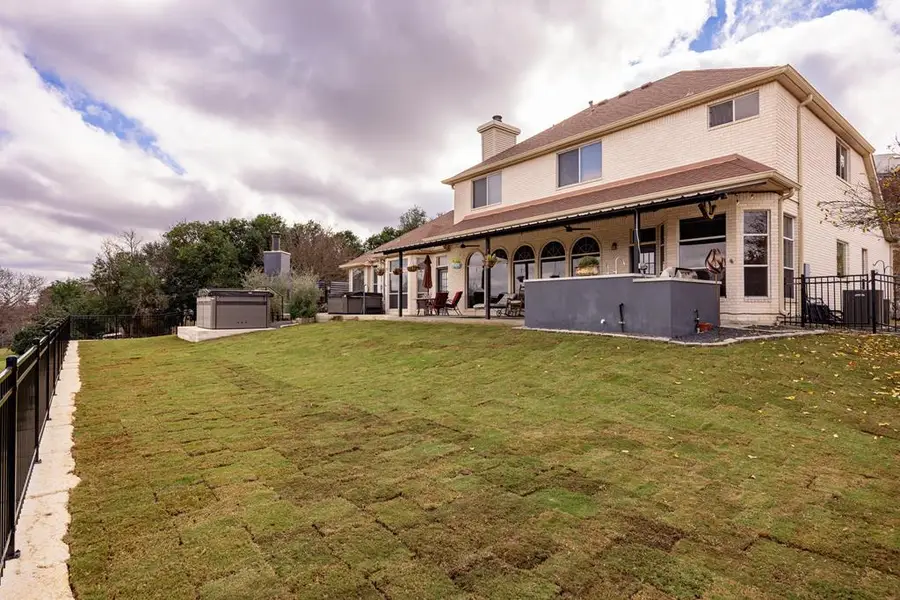 508 Highlands Dr, Kerrville, TX 78028 - #2