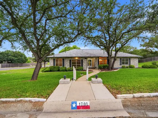1701 Mountain Laurel, Kerrville, TX 78028