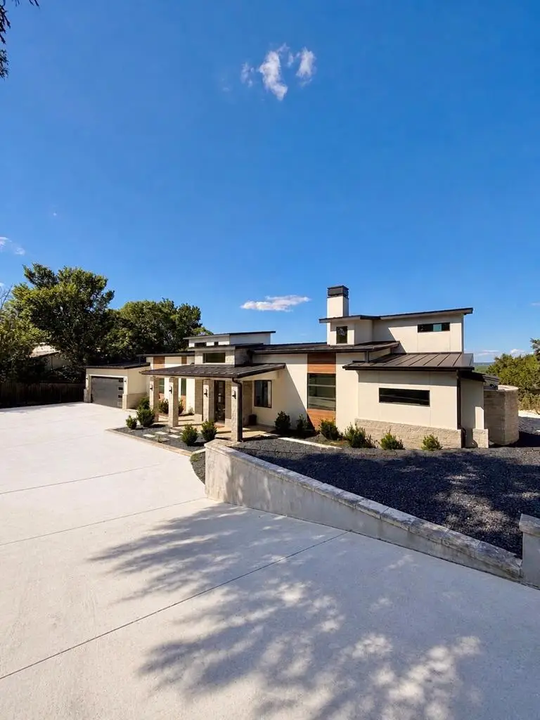 207 S Lehmann Dr, Kerrville, TX 78028 - #2