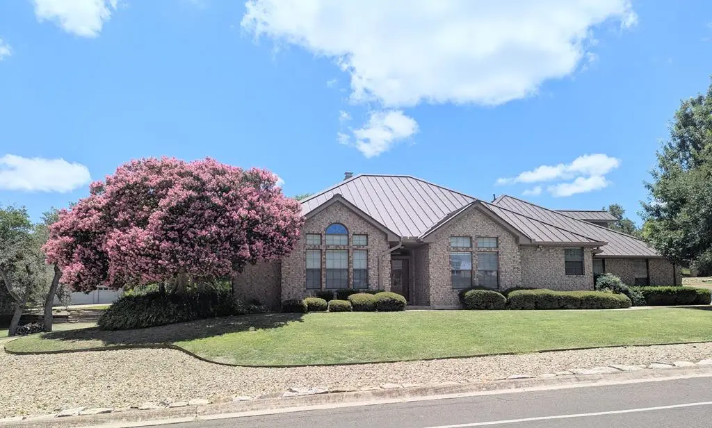 100 Braeburn Circle, Kerrville, TX 78028 - #1