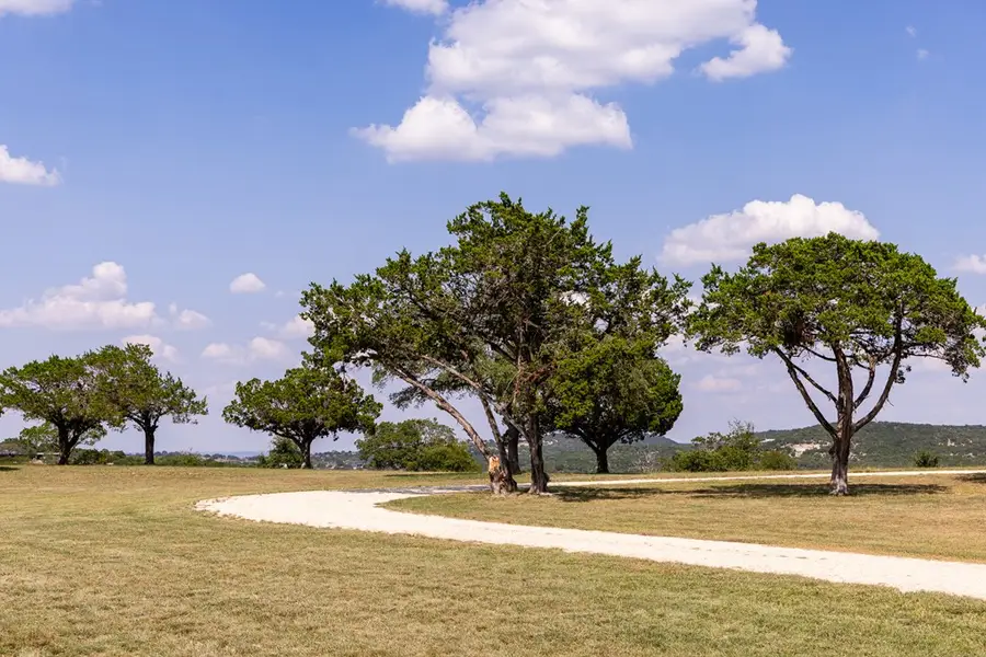 945 Elm Pass Rd, Center Point, TX 78010 - #2