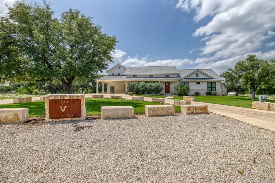 152 Tequila Sunrise, Concan, TX 78838 - #2