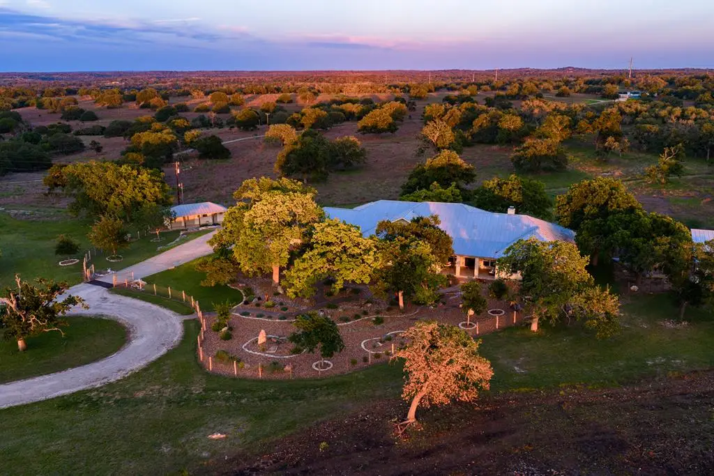 4205 Fredericksburg Rd, Kerrville, TX 78028 - #1