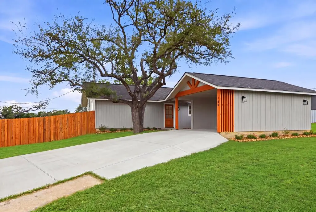 150 Oak Ridge Dr, Center Point, TX 78010 - #1