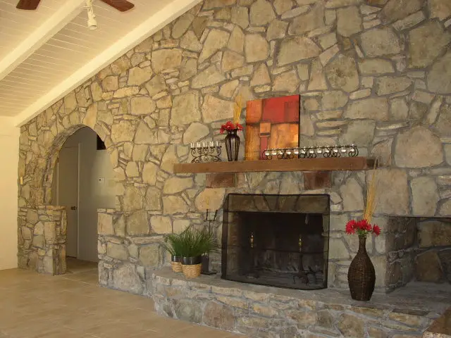 203 Coronado Dr, Kerrville, TX 78028 - #2