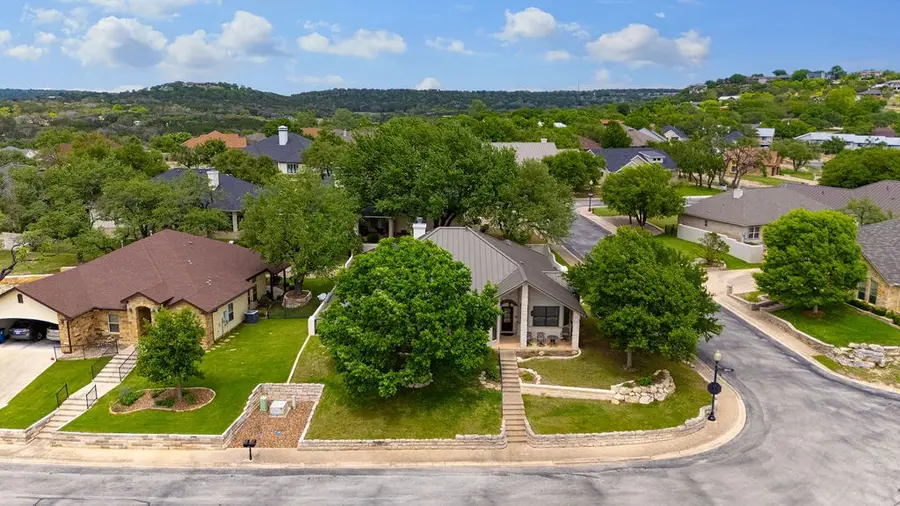 1804 Athens Ave, Kerrville, TX 78028 - #3