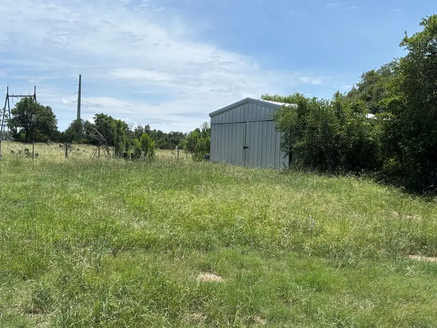 1068 N Hwy 377, Rocksprings, TX 78880 - #2