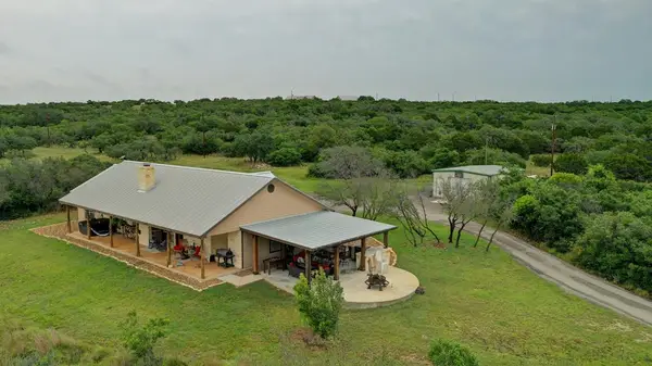8177 Wendel Rd, Harper, TX 78631