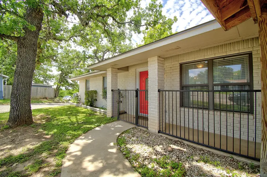 117 Dover Dr, Kerrville, TX 78028 - #2