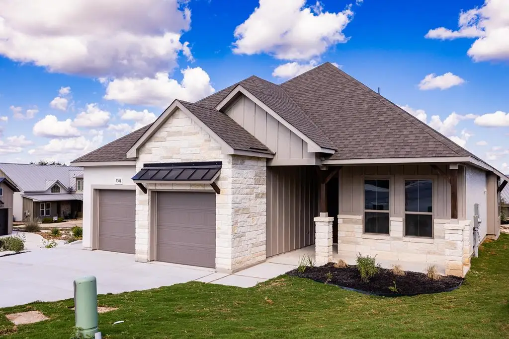 3301 Shelton Dr, Kerrville, TX 78028 - #1