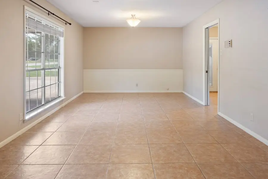 117 N West Lane, Kerrville, TX 78028 - #3