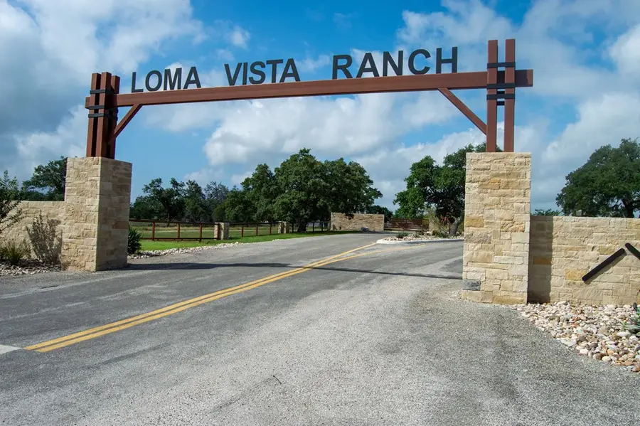 46 Cattlemans Crossing Dr, Kerrville, TX 78028 - #2