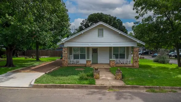 968 Wheless Ave, Kerrville, TX 78028