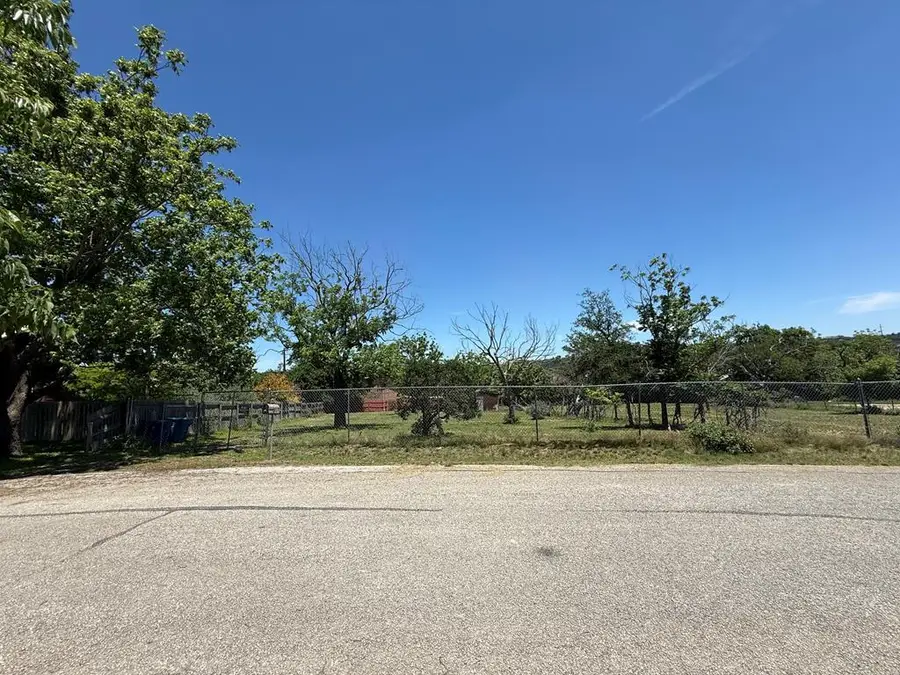 1521 Marion, Kerrville, TX 78028 - #2