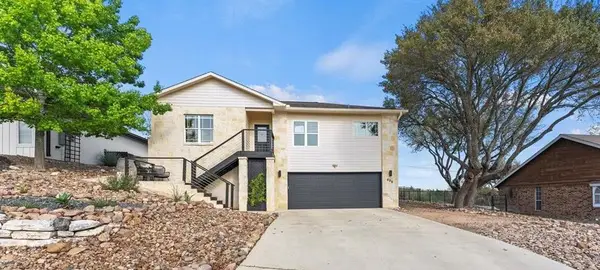 608 Oak Hollow Dr, Kerrville, TX 78028